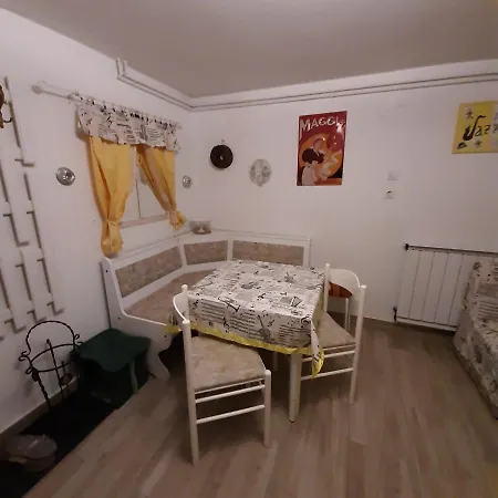 Haus Jeremias Therme 佐洛卡罗斯